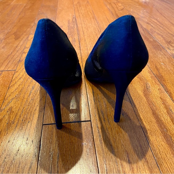 Jessica Simpson Hemera Pump in size 8.5. - Picture 5 of 5
